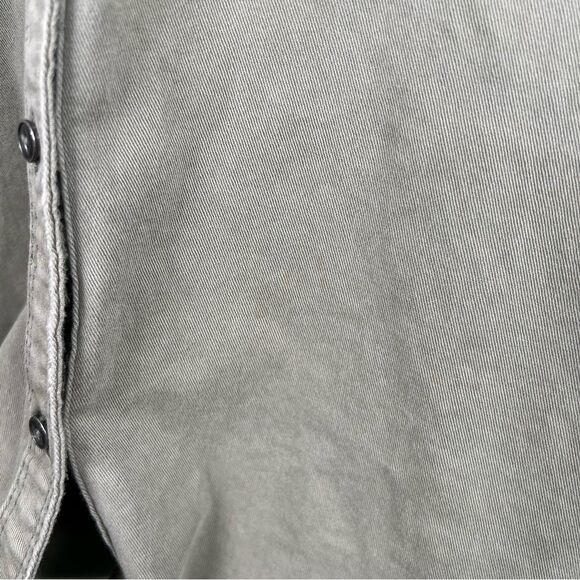 Bundle of two Hollister denim button shirts 🖤 extra small - Picture 10 of 13